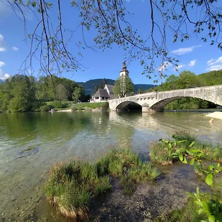 Apartma Jezero Mig